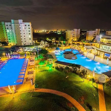 Tiberius 77 Apartament Trikomo
